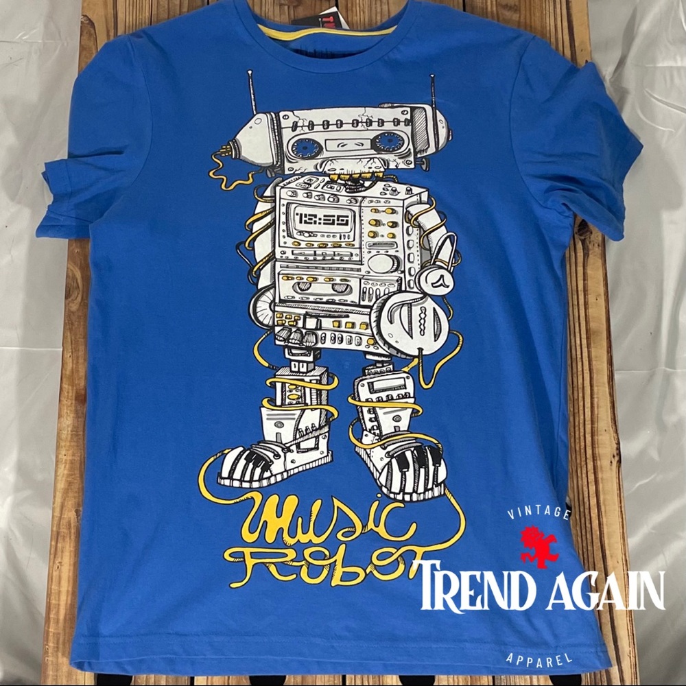 MUSIC ROBOT Trend Again Small T-Shirt